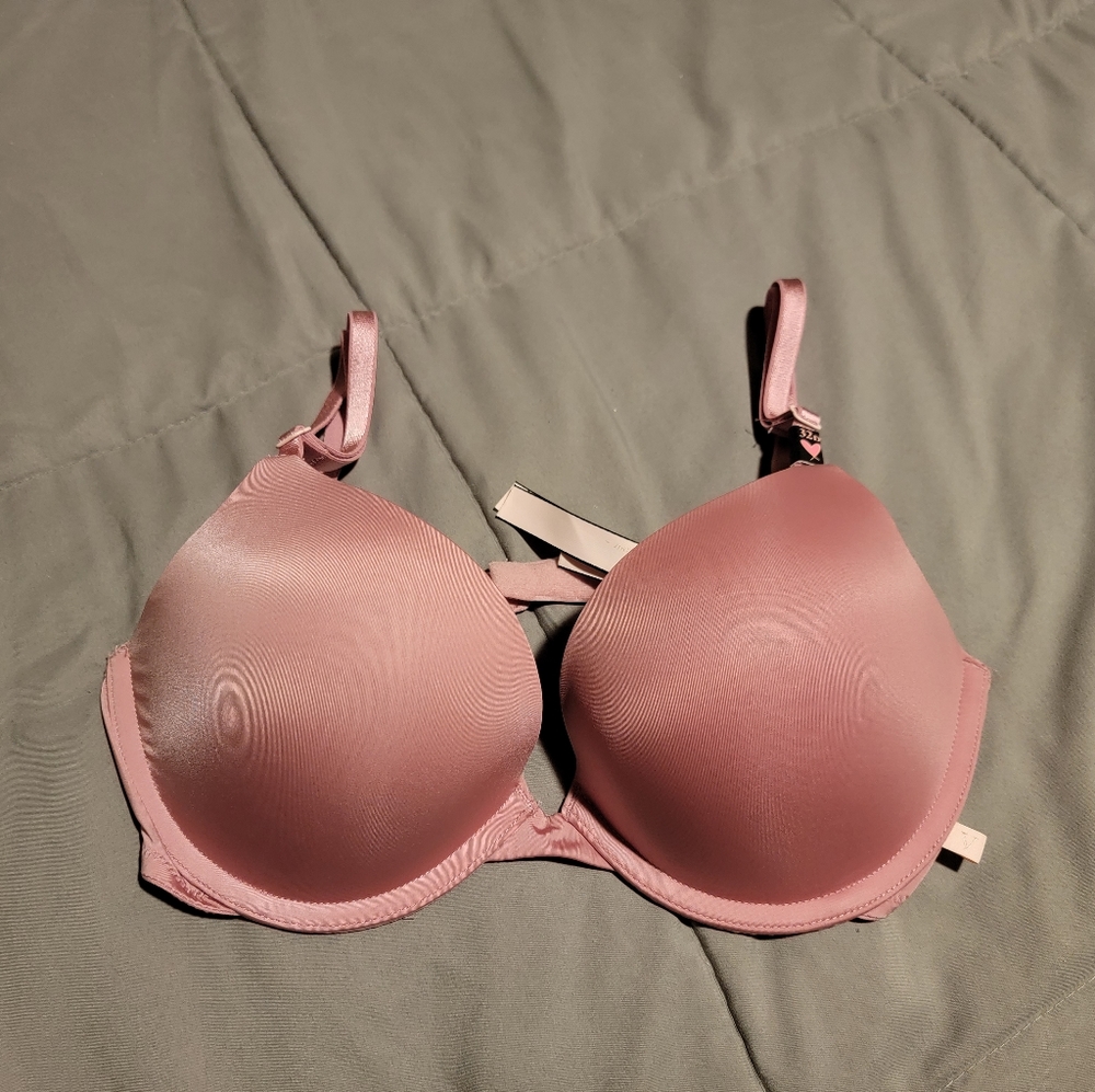 Victoria secret bra 32D